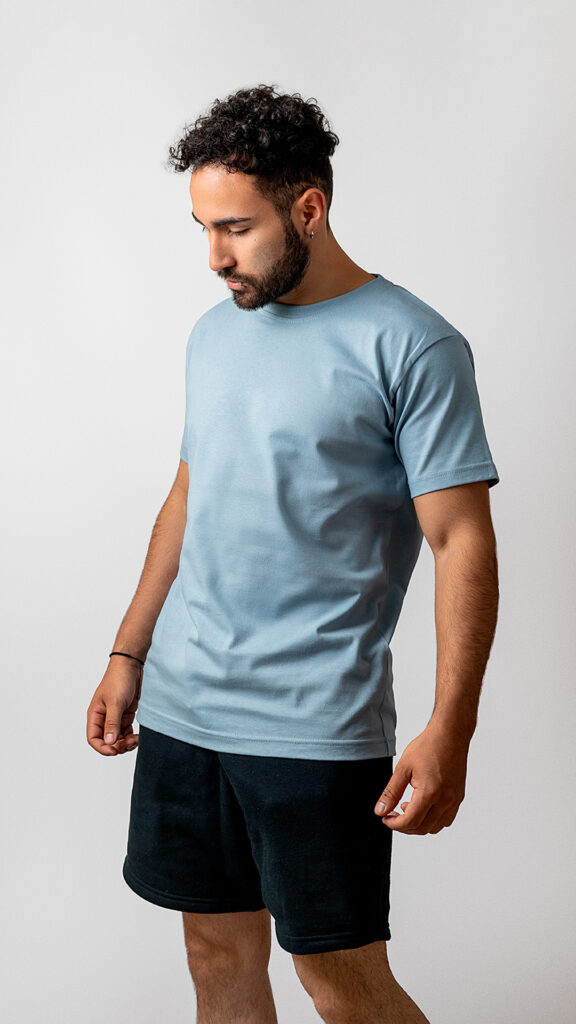 camisetas básicas celeste